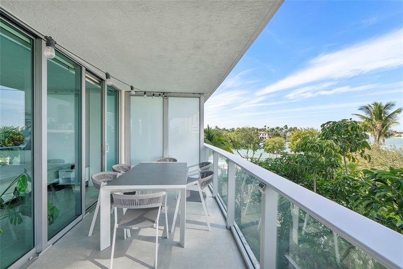 Miami Beach, Florida, 33141, United States, 2 Bedrooms Bedrooms, ,2 BathroomsBathrooms,Residential,For Sale,1990899