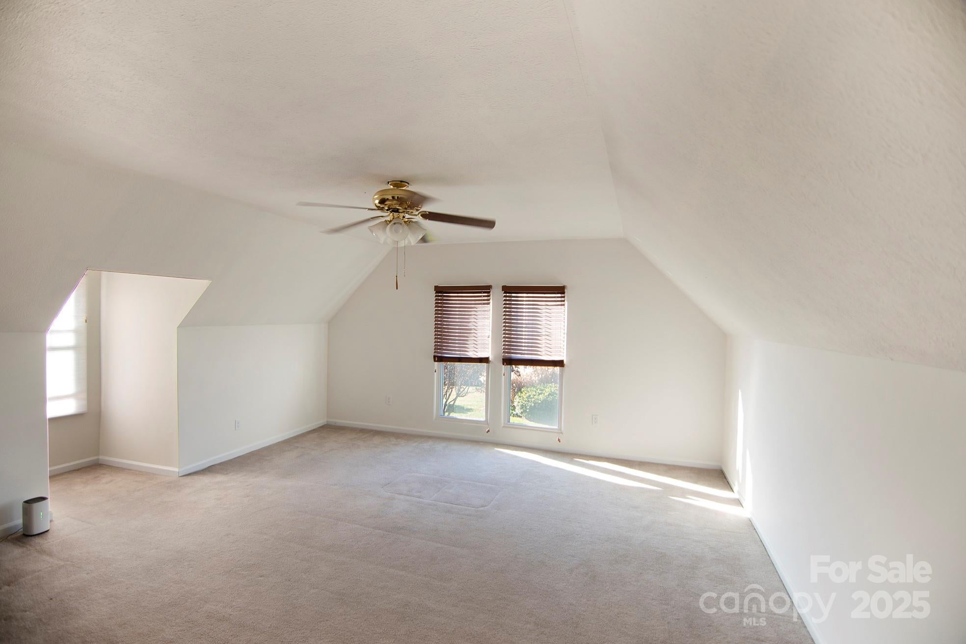 Hendersonville, North Carolina, 28792, United States, 3 Bedrooms Bedrooms, ,3 BathroomsBathrooms,Residential,For Sale,1976526