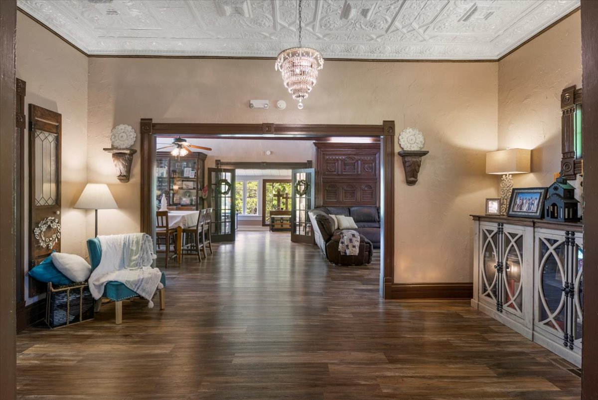 Carthage, Texas, 75633, United States, 5 Bedrooms Bedrooms, ,4 BathroomsBathrooms,Residential,For Sale,1804016
