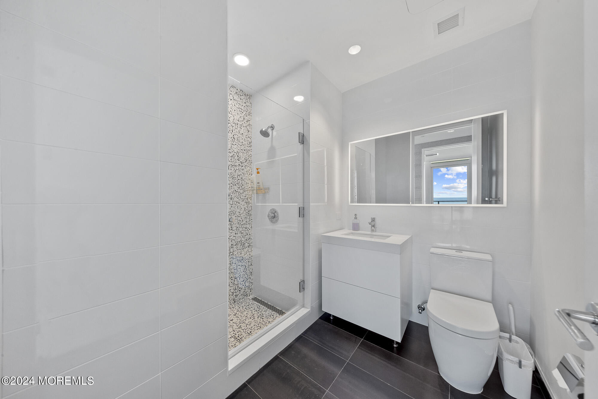 Asbury Park, New Jersey, 07712, United States, 3 Bedrooms Bedrooms, ,3 BathroomsBathrooms,Residential,For Sale,2003332