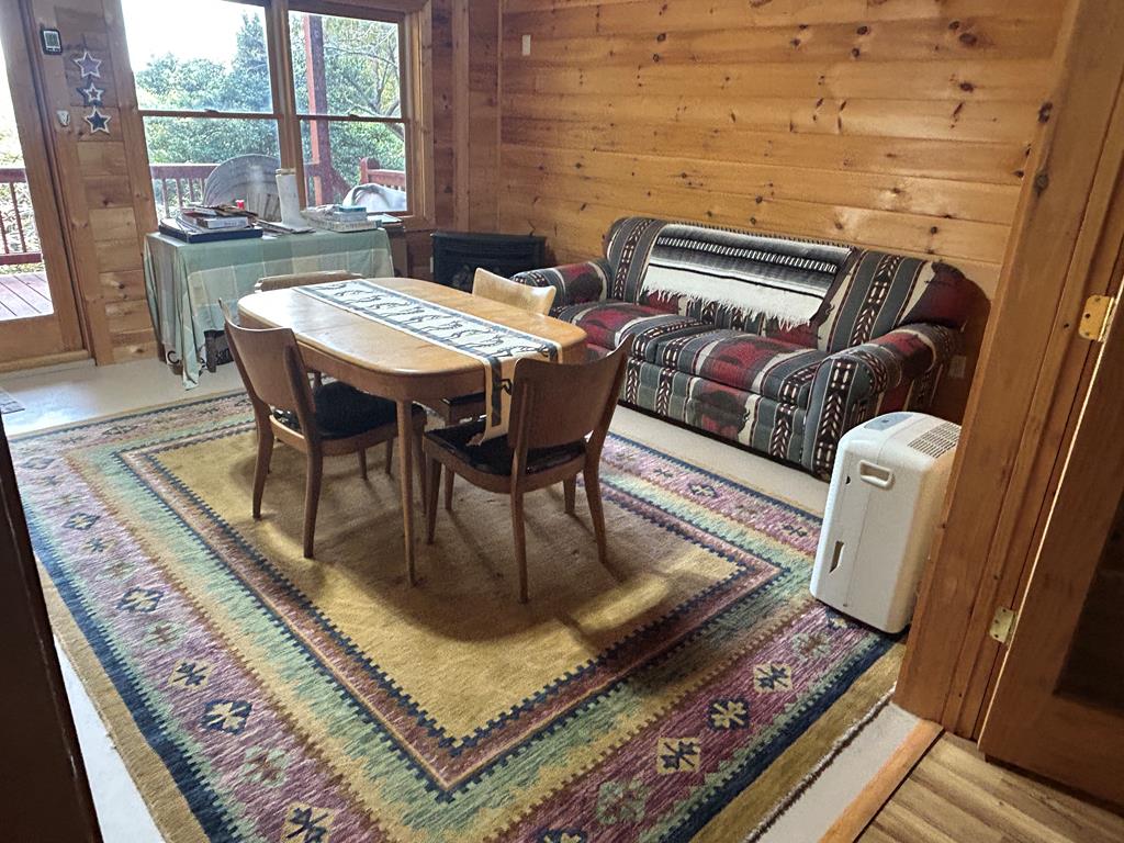 Blue Ridge, Georgia, 30513, United States, 3 Bedrooms Bedrooms, ,3 BathroomsBathrooms,Residential,For Sale,1965953