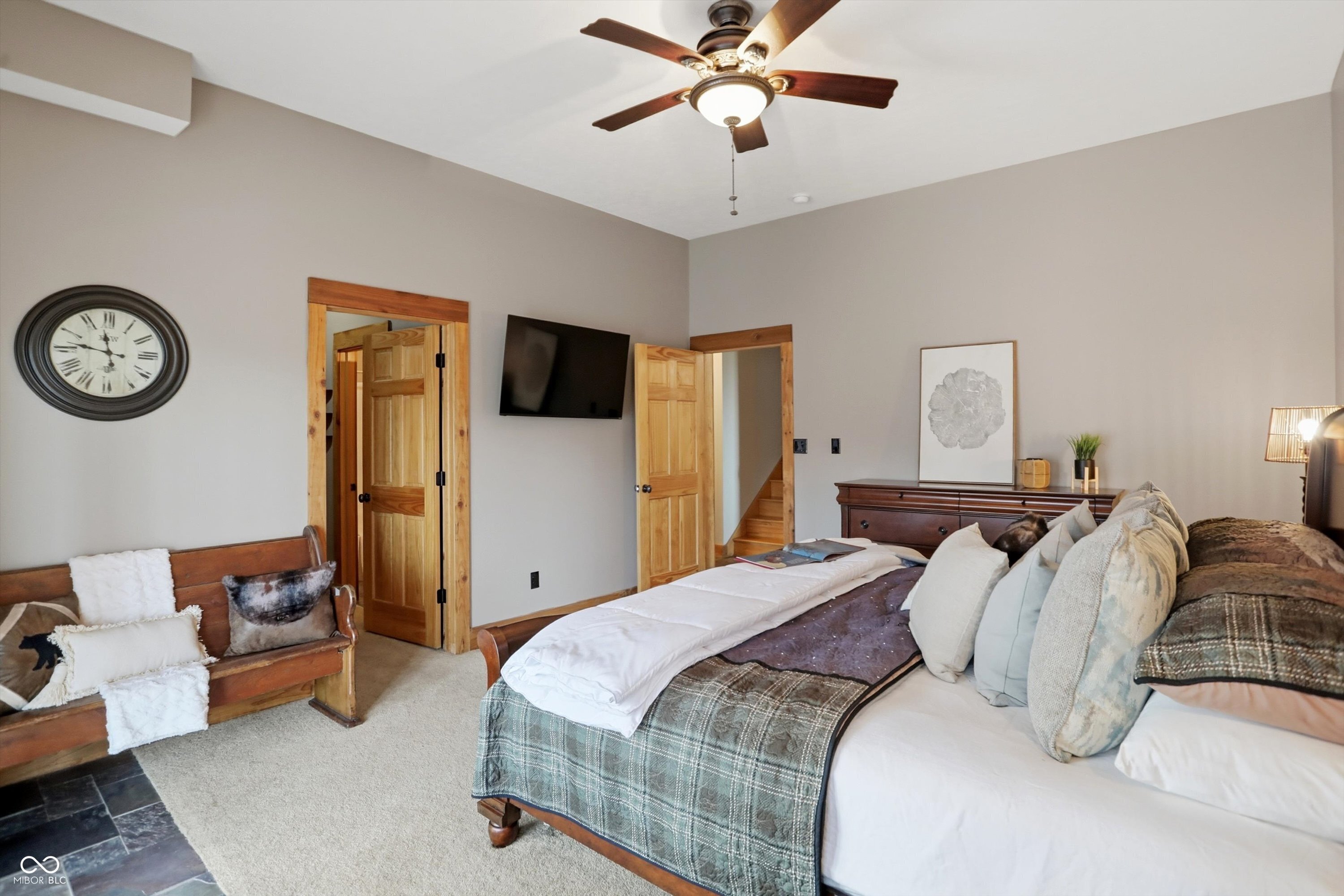 Unionville, Indiana, 47468, United States, 5 Bedrooms Bedrooms, ,5 BathroomsBathrooms,Residential,For Sale,1975333