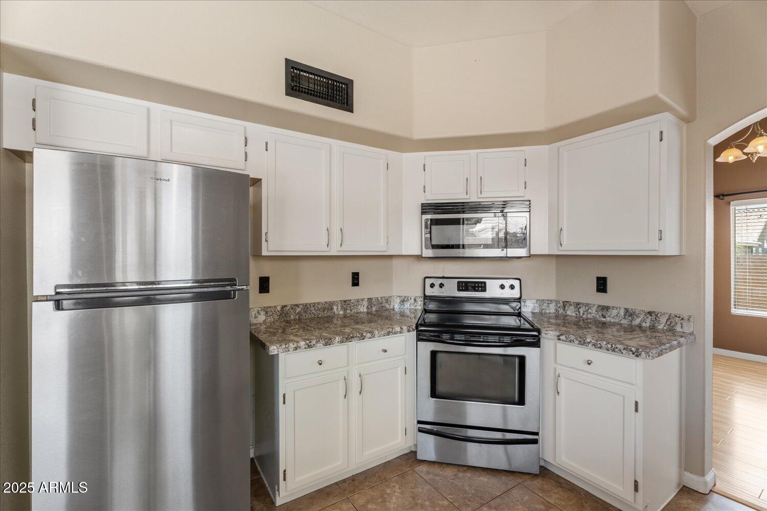 Chandler, Arizona, 85225, United States, 3 Bedrooms Bedrooms, ,Residential,For Sale,1796657