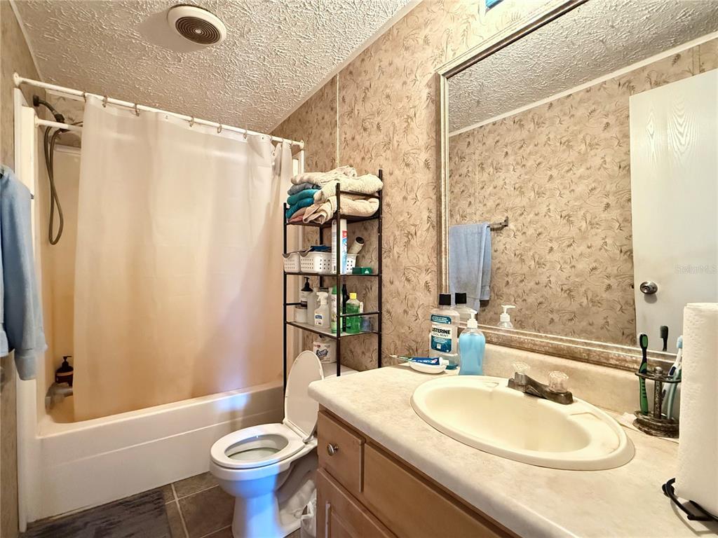 Wimauma, Florida, 33598, United States, 3 Bedrooms Bedrooms, ,2 BathroomsBathrooms,Residential,For Sale,1796216