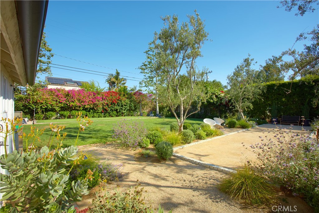 Newport Beach, California, 92660, United States, 4 Bedrooms Bedrooms, ,3 BathroomsBathrooms,Residential,For Sale,1927269