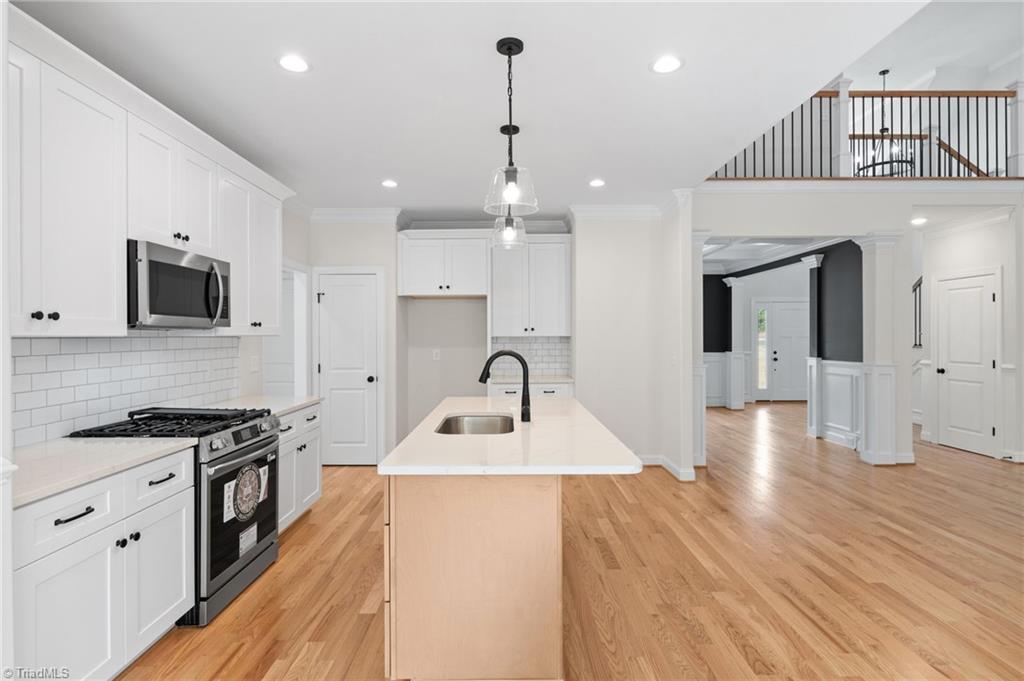 Lexington, North Carolina, 27295, United States, 3 Bedrooms Bedrooms, ,3 BathroomsBathrooms,Residential,For Sale,1840545