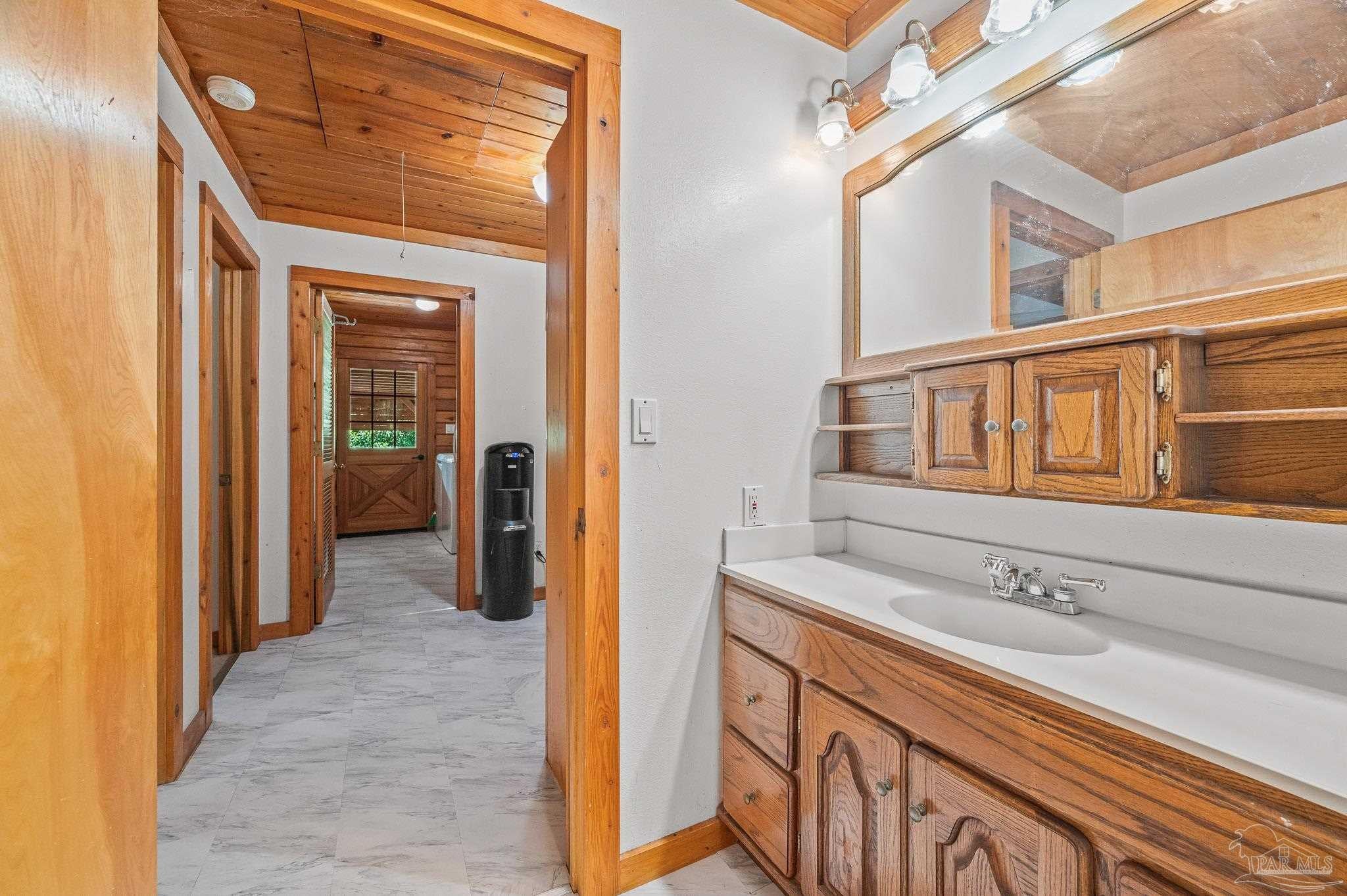 Molino, Florida, 32577, United States, 4 Bedrooms Bedrooms, ,3 BathroomsBathrooms,Residential,For Sale,1876750