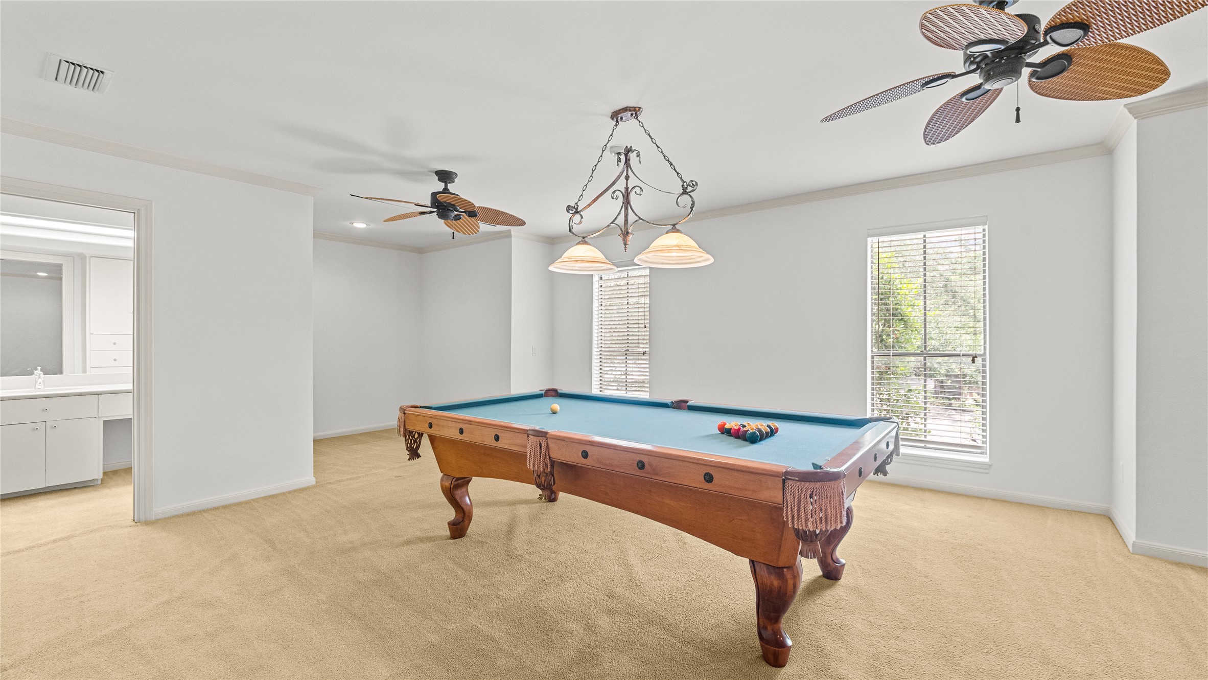 Houston, Texas, 77056, United States, 3 Bedrooms Bedrooms, ,5 BathroomsBathrooms,Residential,For Sale,1911069