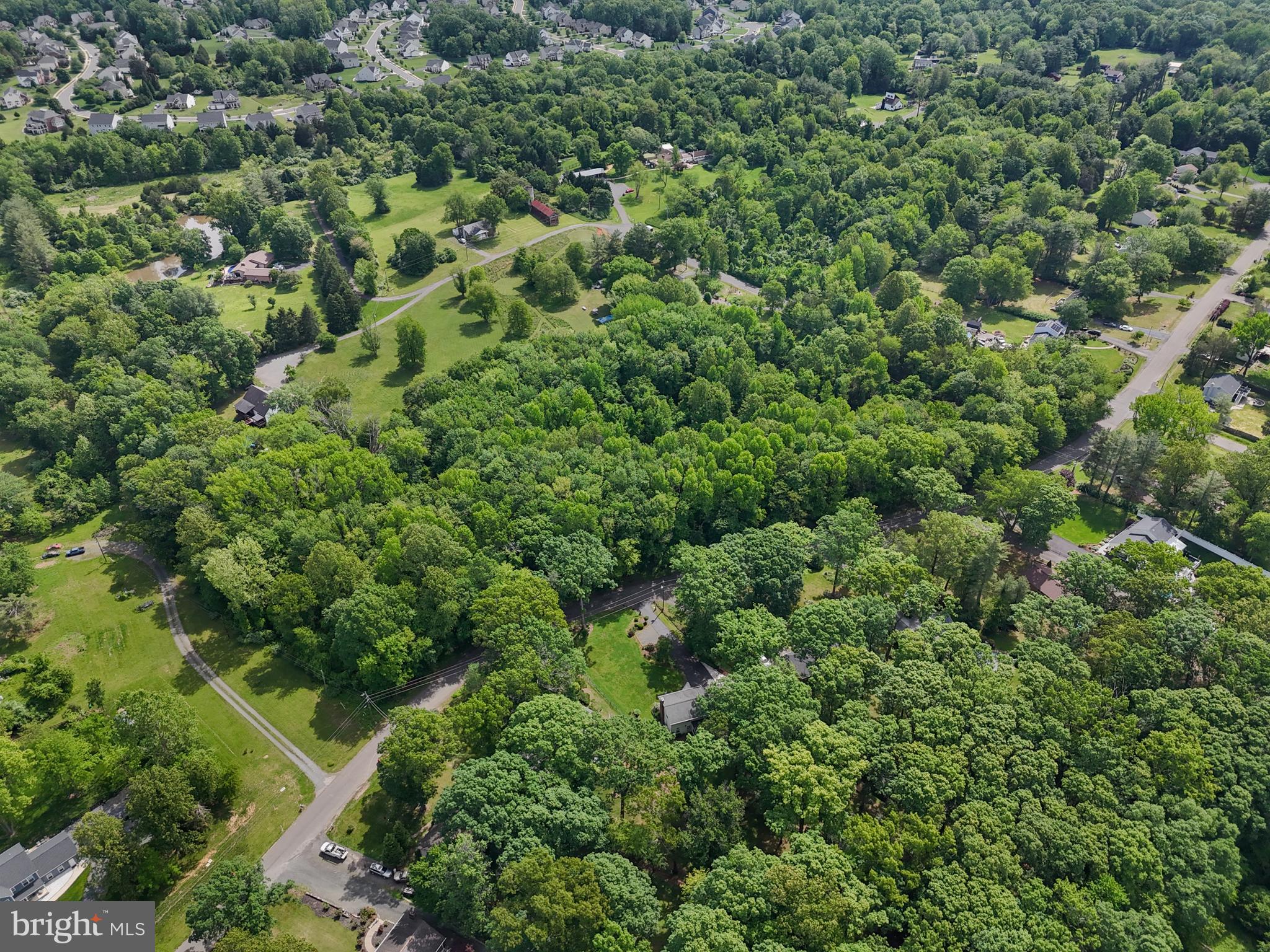 Warrenton, Virginia, 20187, United States, 5 Bedrooms Bedrooms, ,5 BathroomsBathrooms,Residential,For Sale,1977329