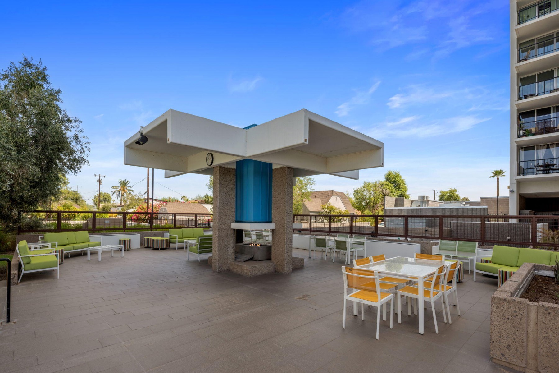  2323 N Central Ave¦Phoenix, AZ - 物件實景