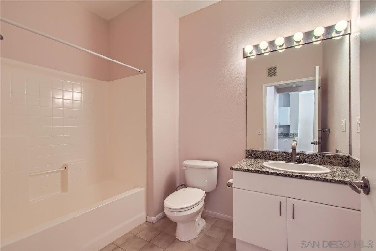 1643 6Th Ave 208, San Diego, California, 92101, United States, 2 Bedrooms Bedrooms, ,2 BathroomsBathrooms,Residential,For Sale,1643 6Th Ave 208,1673339