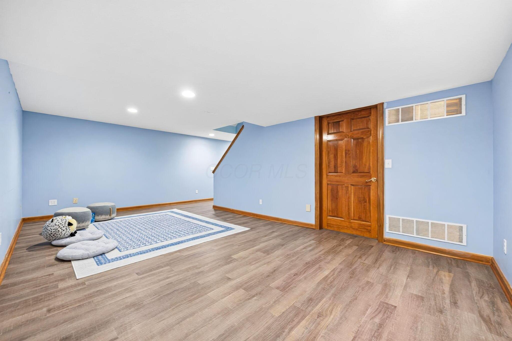Lewis Center, Ohio, 43035, United States, 4 Bedrooms Bedrooms, ,2 BathroomsBathrooms,Residential,For Sale,2048697