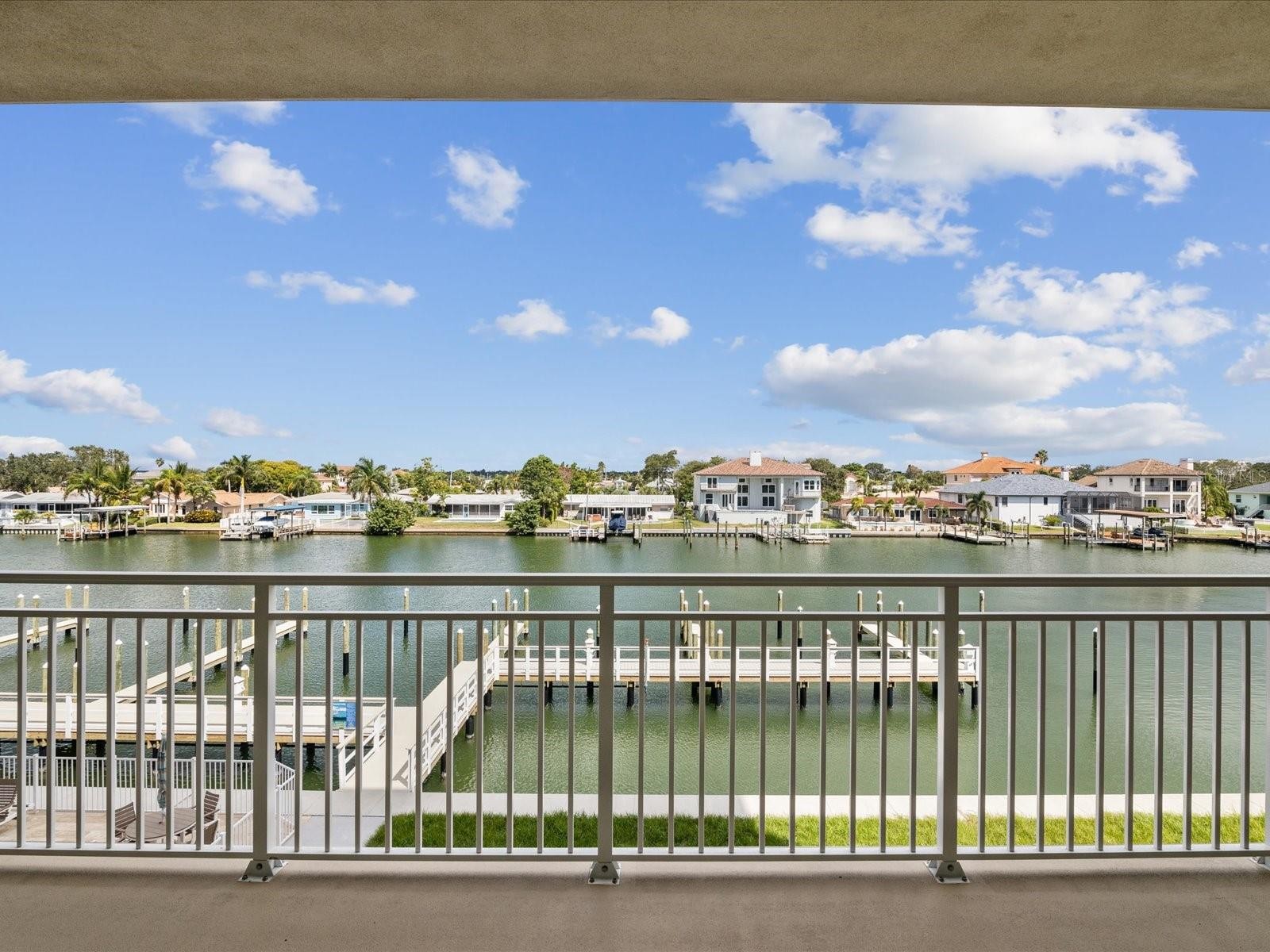 125 ISLAND WAY 304, CLEARWATER, Florida, 33767, United States, 3 Bedrooms Bedrooms, ,2 BathroomsBathrooms,Residential,For Sale,125 ISLAND WAY 304,1363412