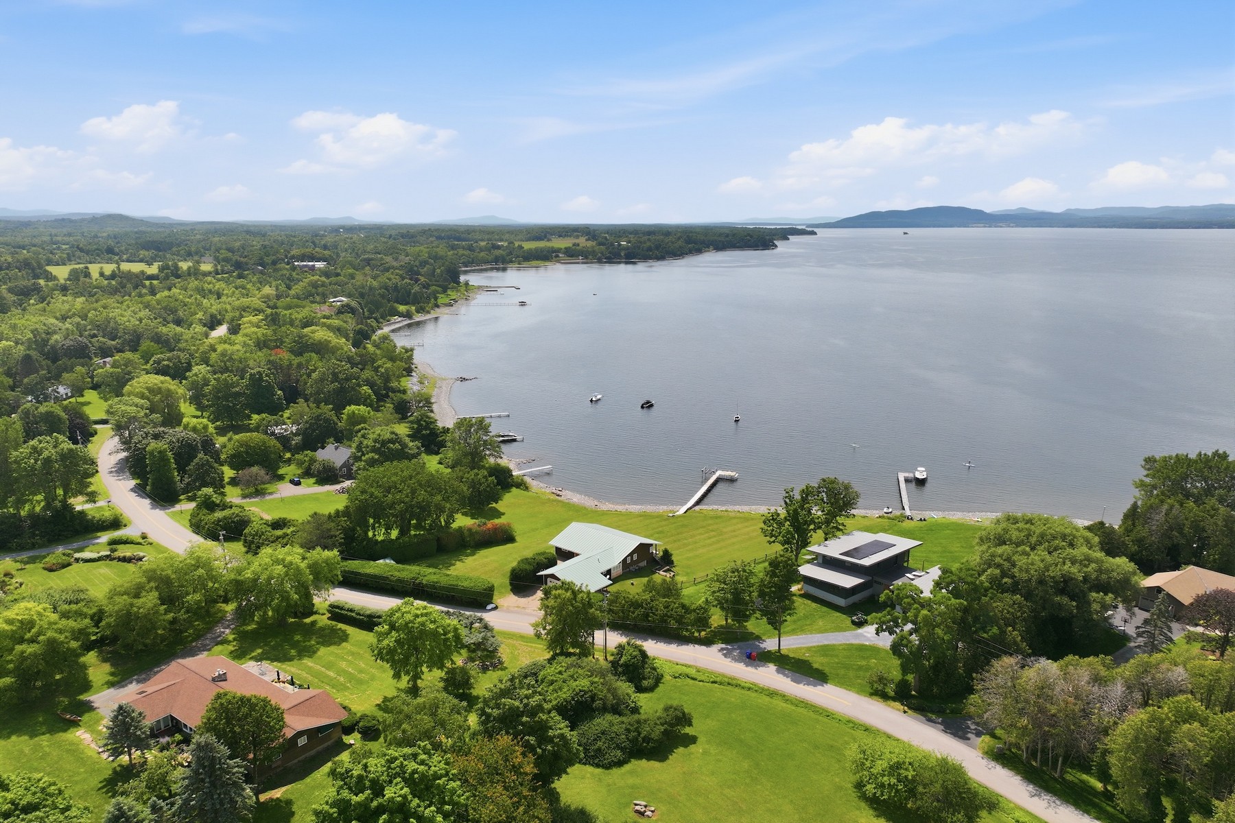  677 Hills Point Road - 物件實景
