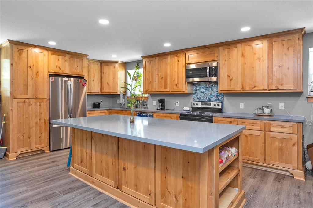 Conroe, Texas, 77302, United States, 4 Bedrooms Bedrooms, ,4 BathroomsBathrooms,Residential,For Sale,1981882