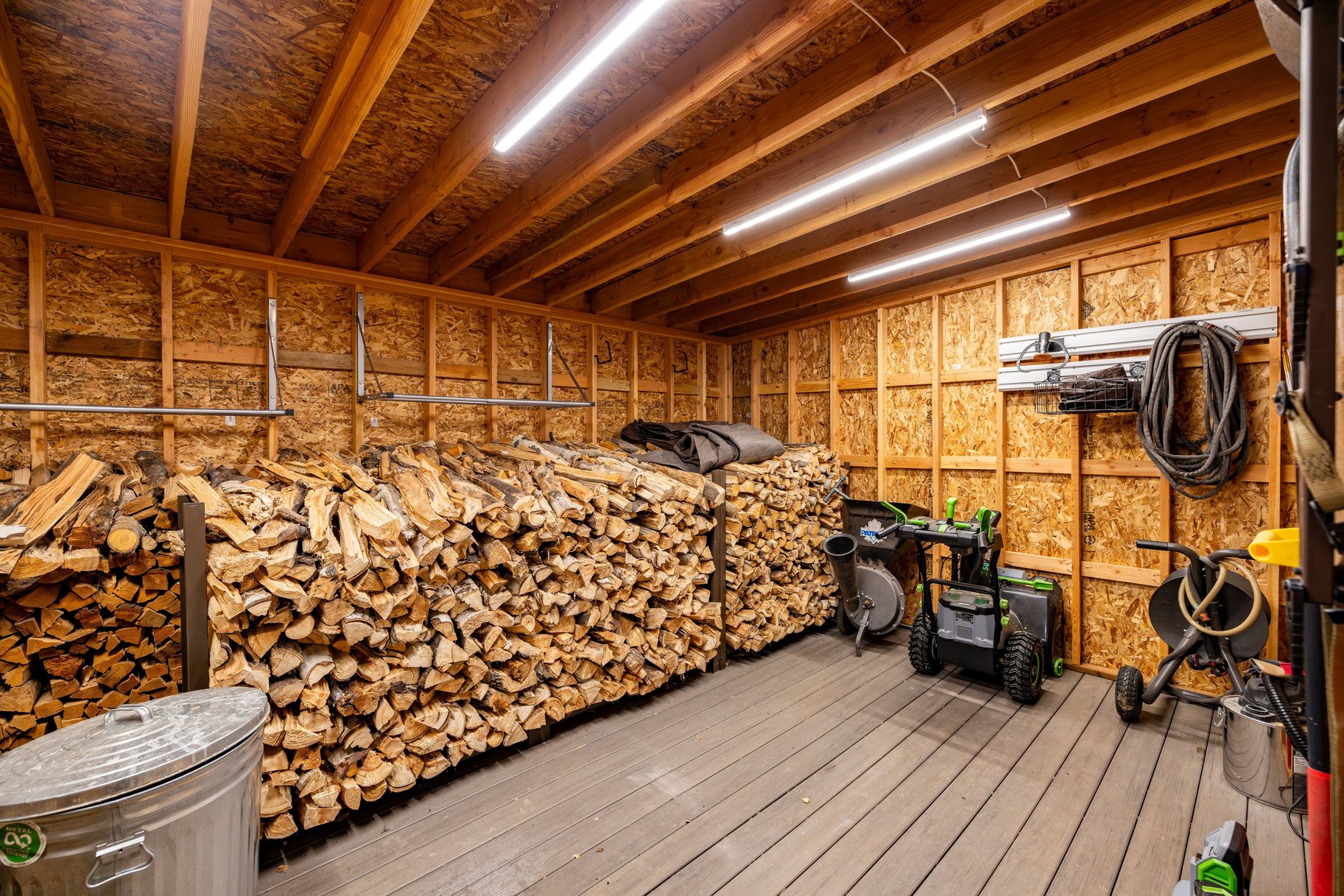  One of a Kind Mountain Retreat on Nearly 12 Acres with Panoramic Ski Resort View - 物件實景