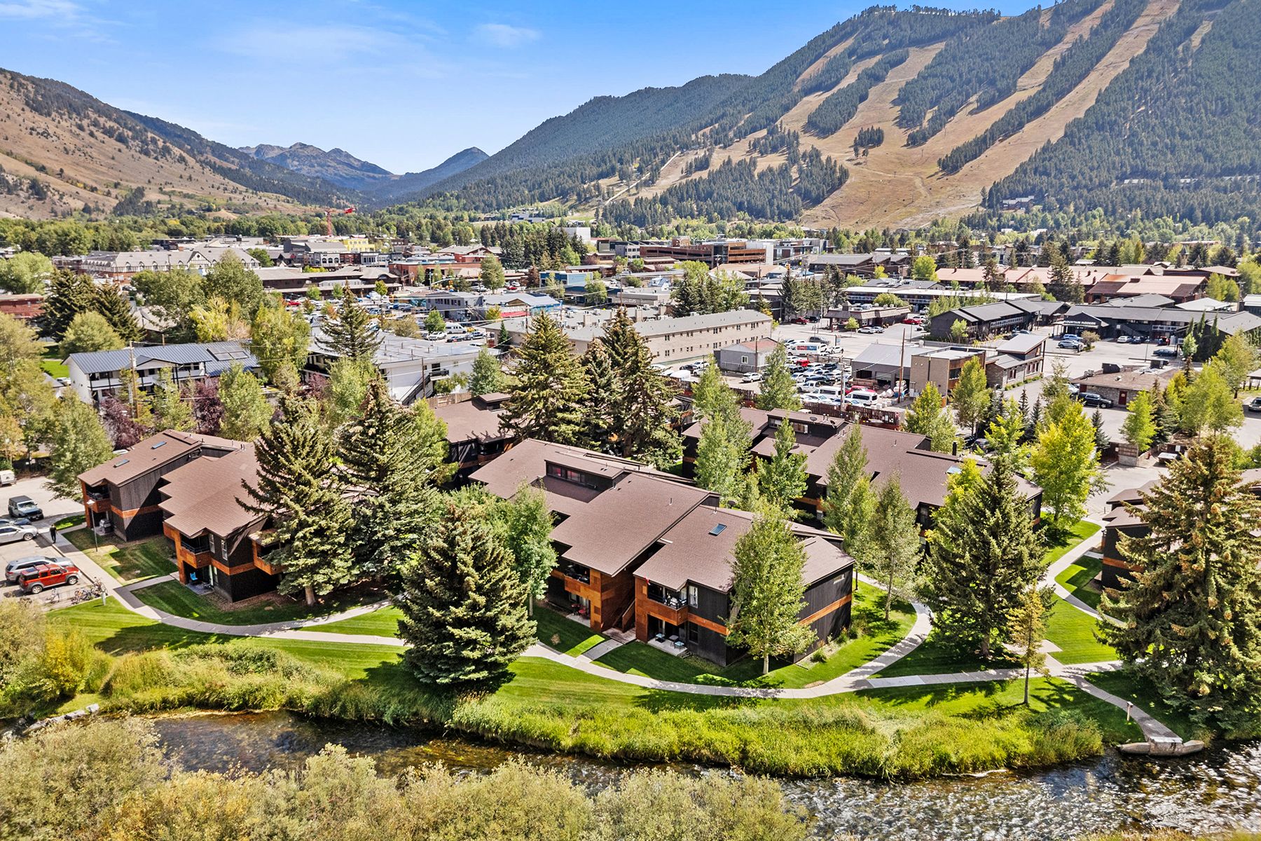  West Deloney Avenue - 物件實景