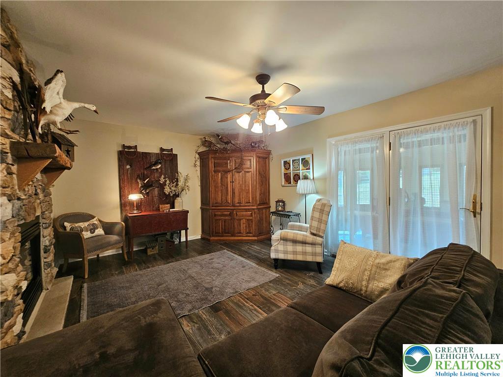 North Whitehall Twp, Pennsylvania, 18078, United States, 4 Bedrooms Bedrooms, ,3 BathroomsBathrooms,Residential,For Sale,1961837