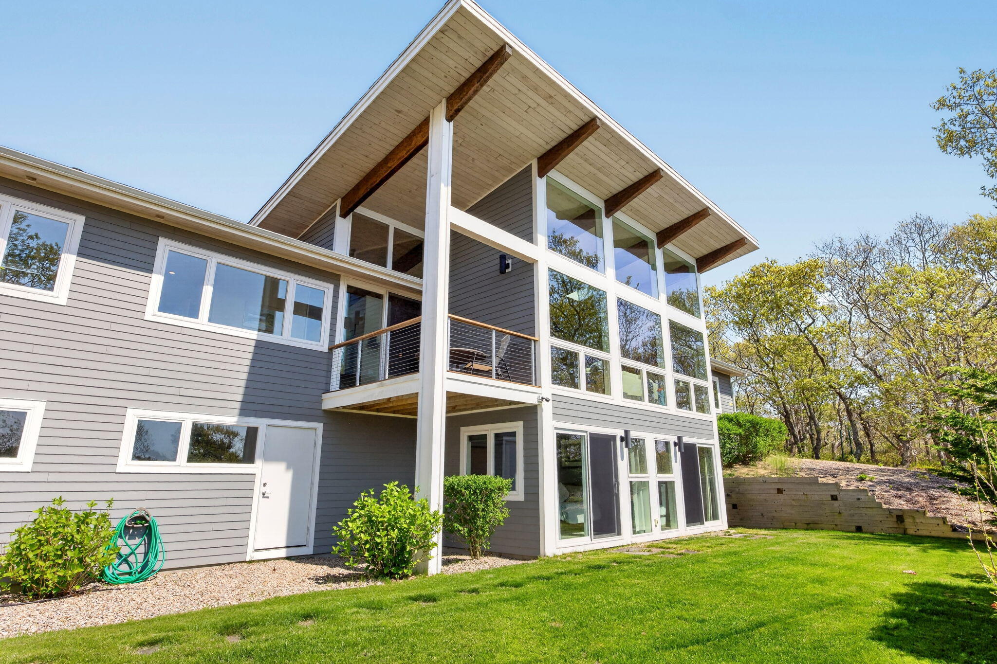  Seashore Serenity on 4.72 Acres with Pool, Guest Cottage & Sunset Views - 物件實景