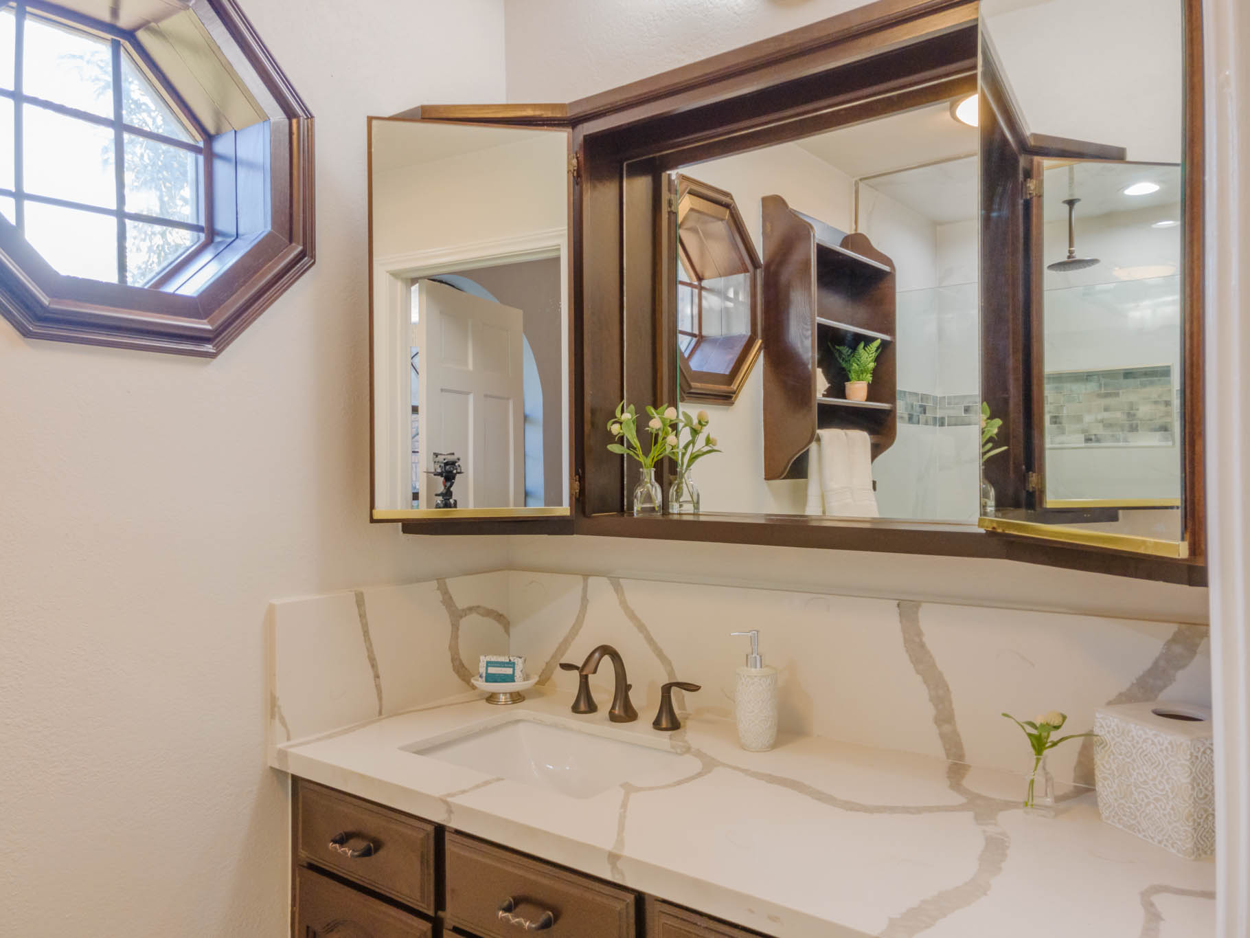 McAllen, Texas, 78504, United States, 7 Bedrooms Bedrooms, ,7 BathroomsBathrooms,Residential,For Sale,1916875