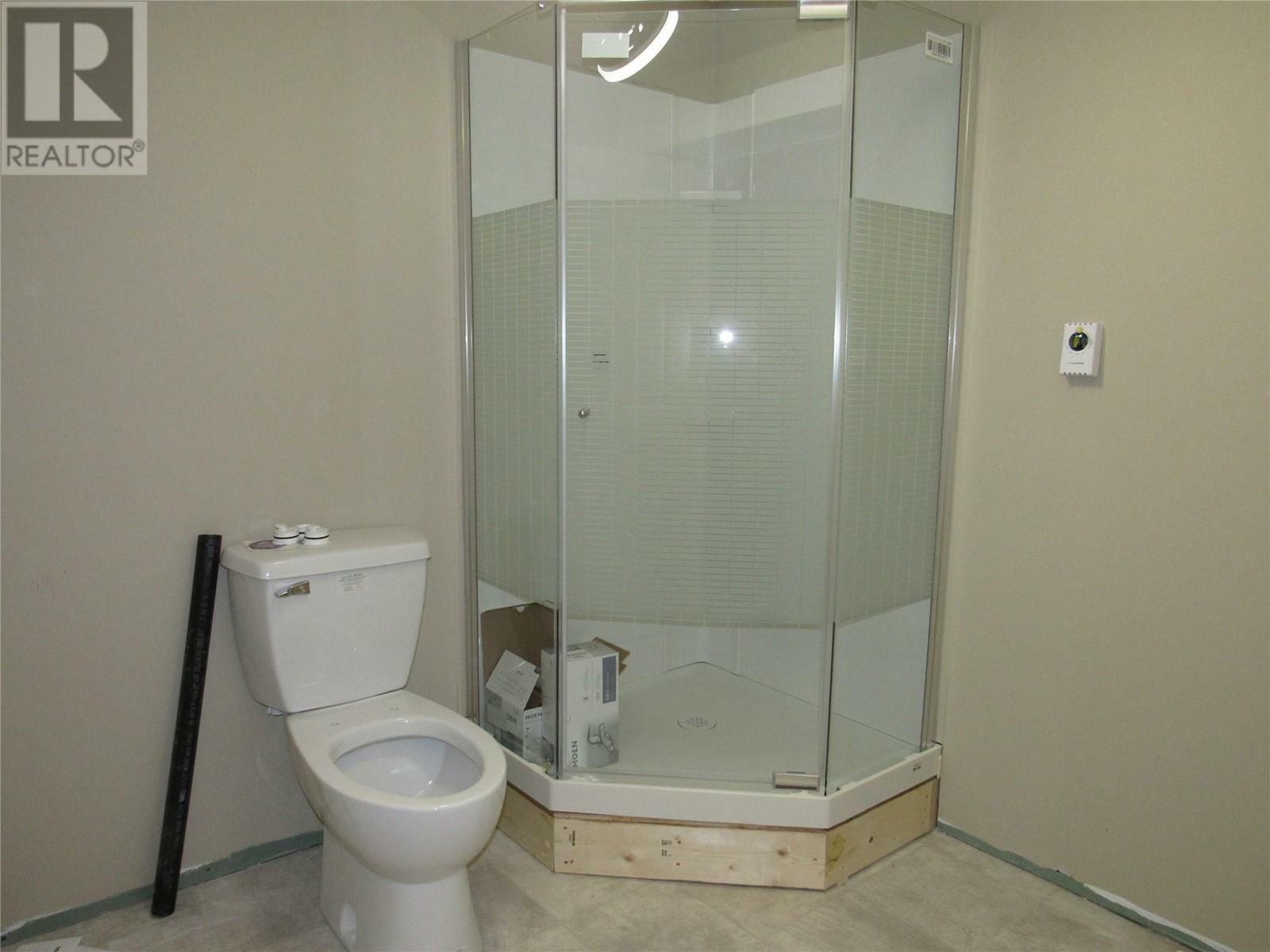 CASTLEGAR, British Columbia, V1N 4P5, CA, 3 Bedrooms Bedrooms, ,3 BathroomsBathrooms,Residential,For Sale,1837763