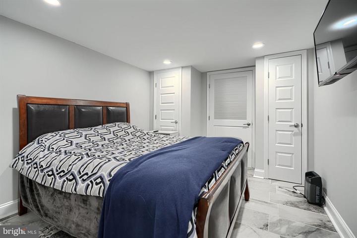 Baltimore, Maryland, 21230, United States, 5 Bedrooms Bedrooms, ,7 BathroomsBathrooms,Residential,For Sale,1920297