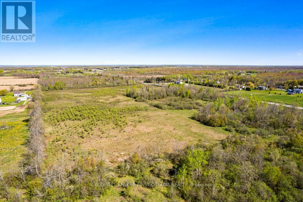 TAY VALLEY, Ontario, K7H 3C9, CA, ,Residential,For Sale,1867366