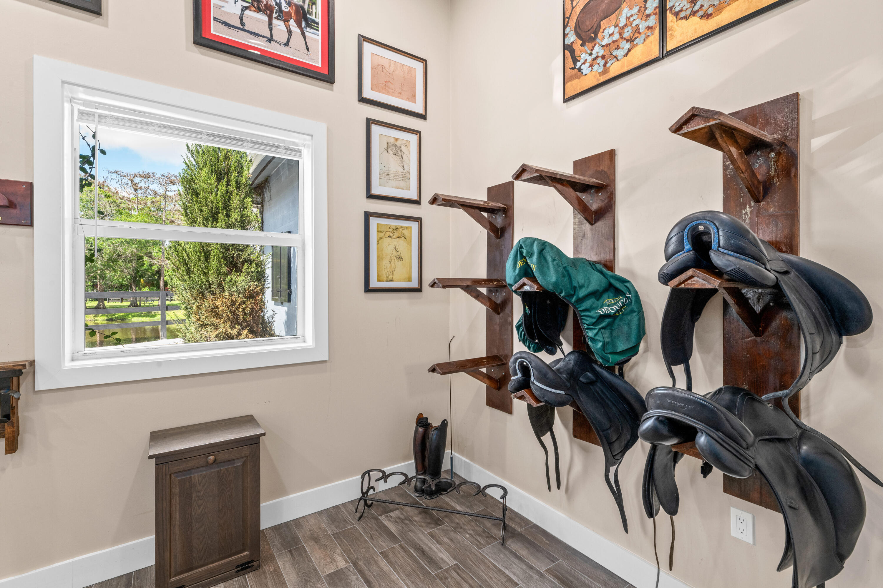  15161 Collecting Canal Road - 物件實景