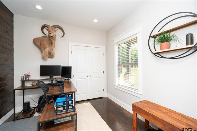 Jacksonville, Texas, 75766, United States, 4 Bedrooms Bedrooms, ,3 BathroomsBathrooms,Residential,For Sale,1975482