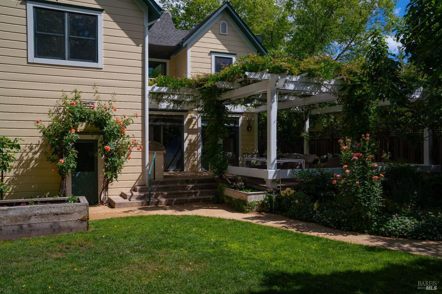 St. Helena, California, 94574, United States, 4 Bedrooms Bedrooms, ,4 BathroomsBathrooms,Residential,For Sale,1836928