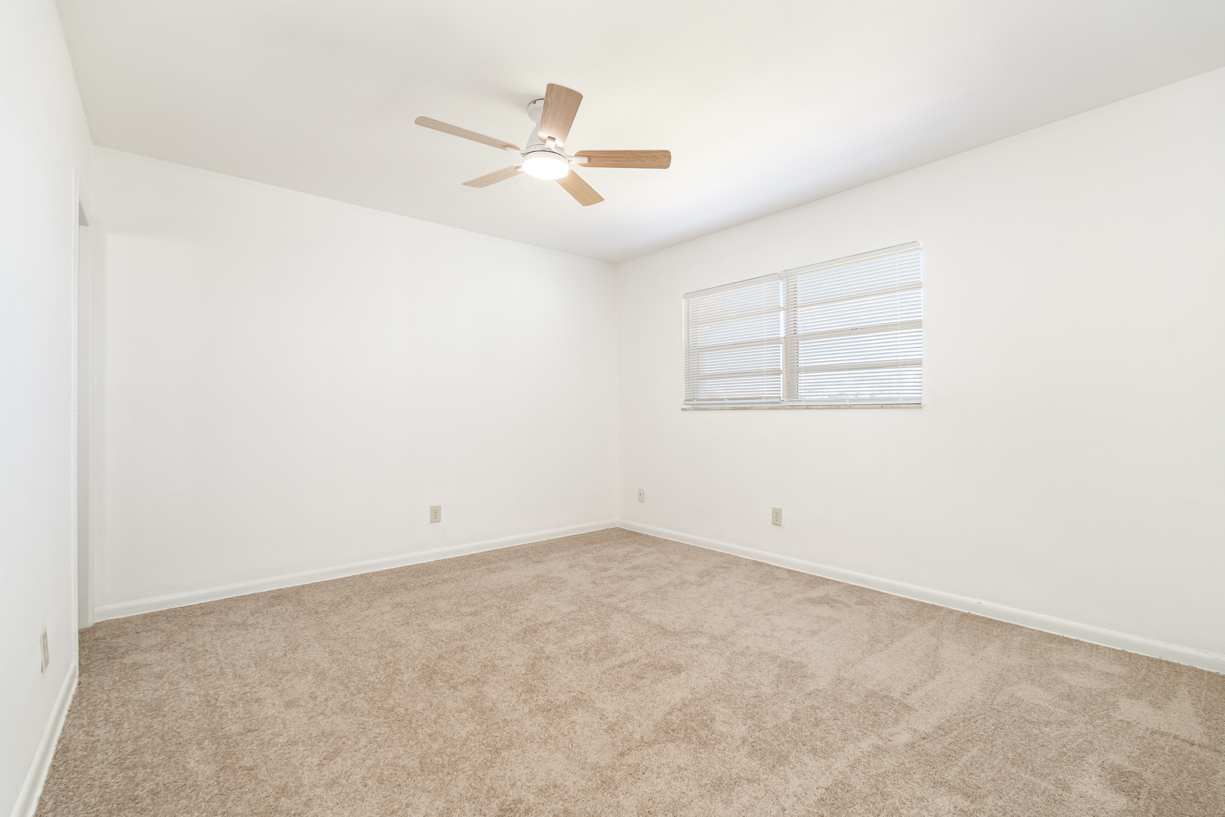  2186 Highway A1a, Unit# C6, Indian Harbour Beach, FL, 32937 - 物件實景