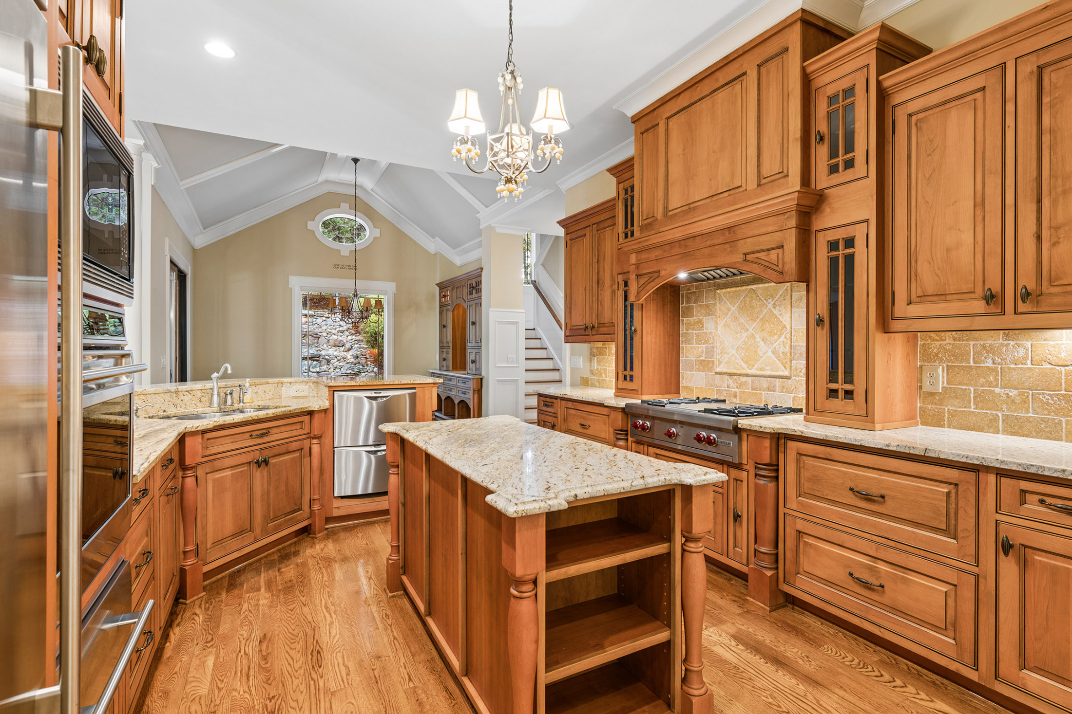  A Rare Opportunity to Enjoy Estate-Style Living in Sought-After Woodstock - 物件實景