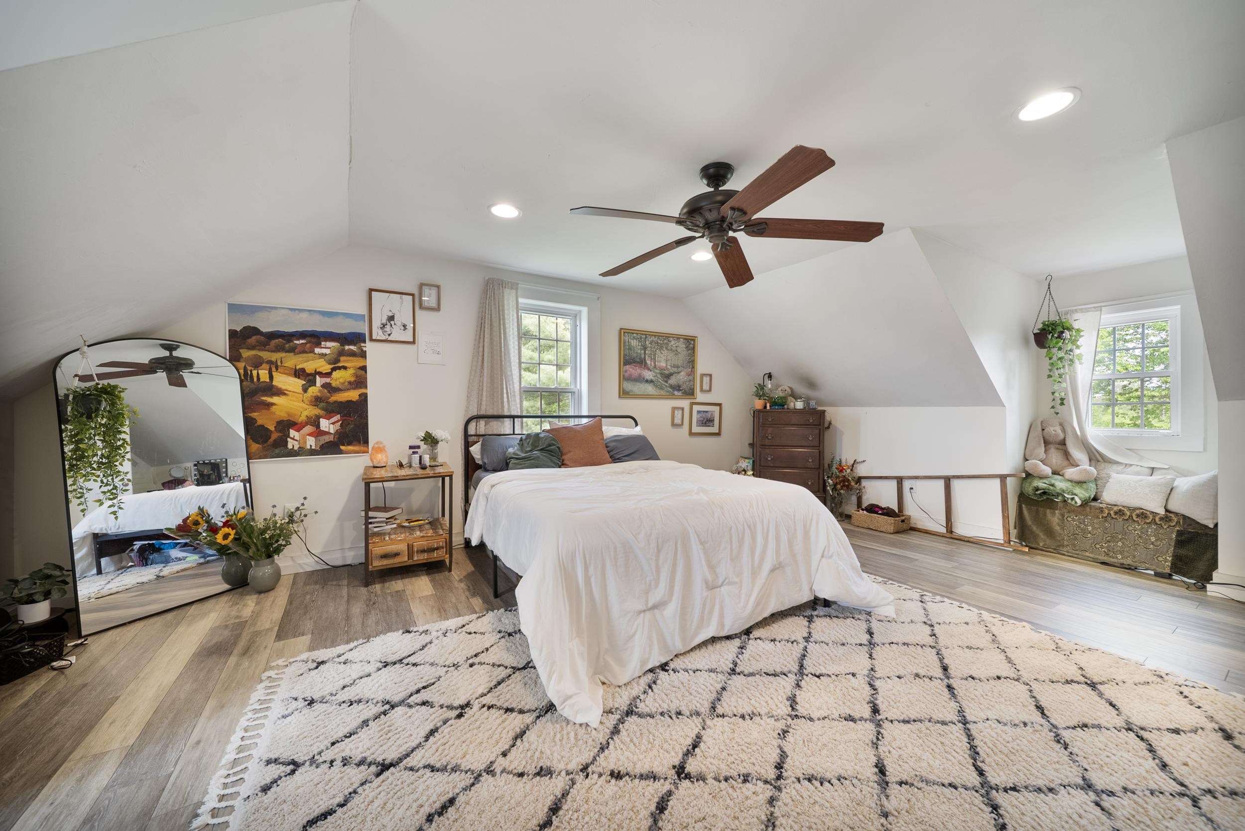 Francestown, New Hampshire, 03043, United States, 5 Bedrooms Bedrooms, ,4 BathroomsBathrooms,Residential,For Sale,1827172