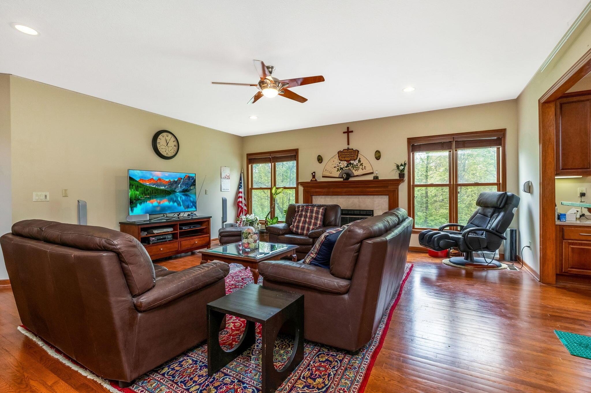 Blacklick, Ohio, 43004, United States, 4 Bedrooms Bedrooms, ,4 BathroomsBathrooms,Residential,For Sale,1860934