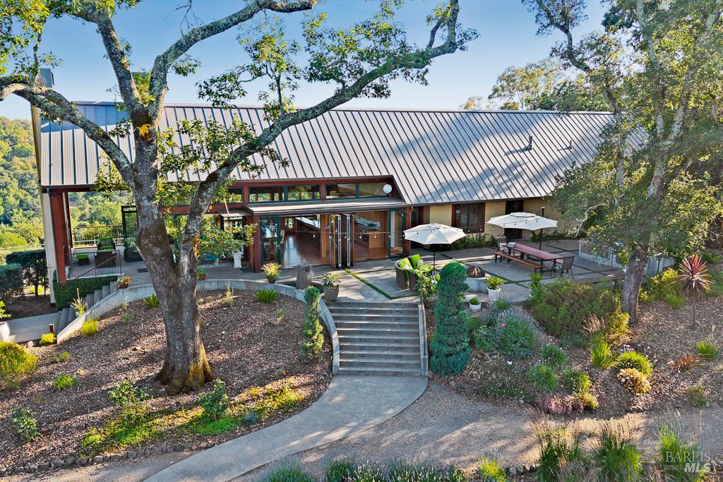 Healdsburg, California, 95448, United States, 3 Bedrooms Bedrooms, ,4 BathroomsBathrooms,Residential,For Sale,1866142
