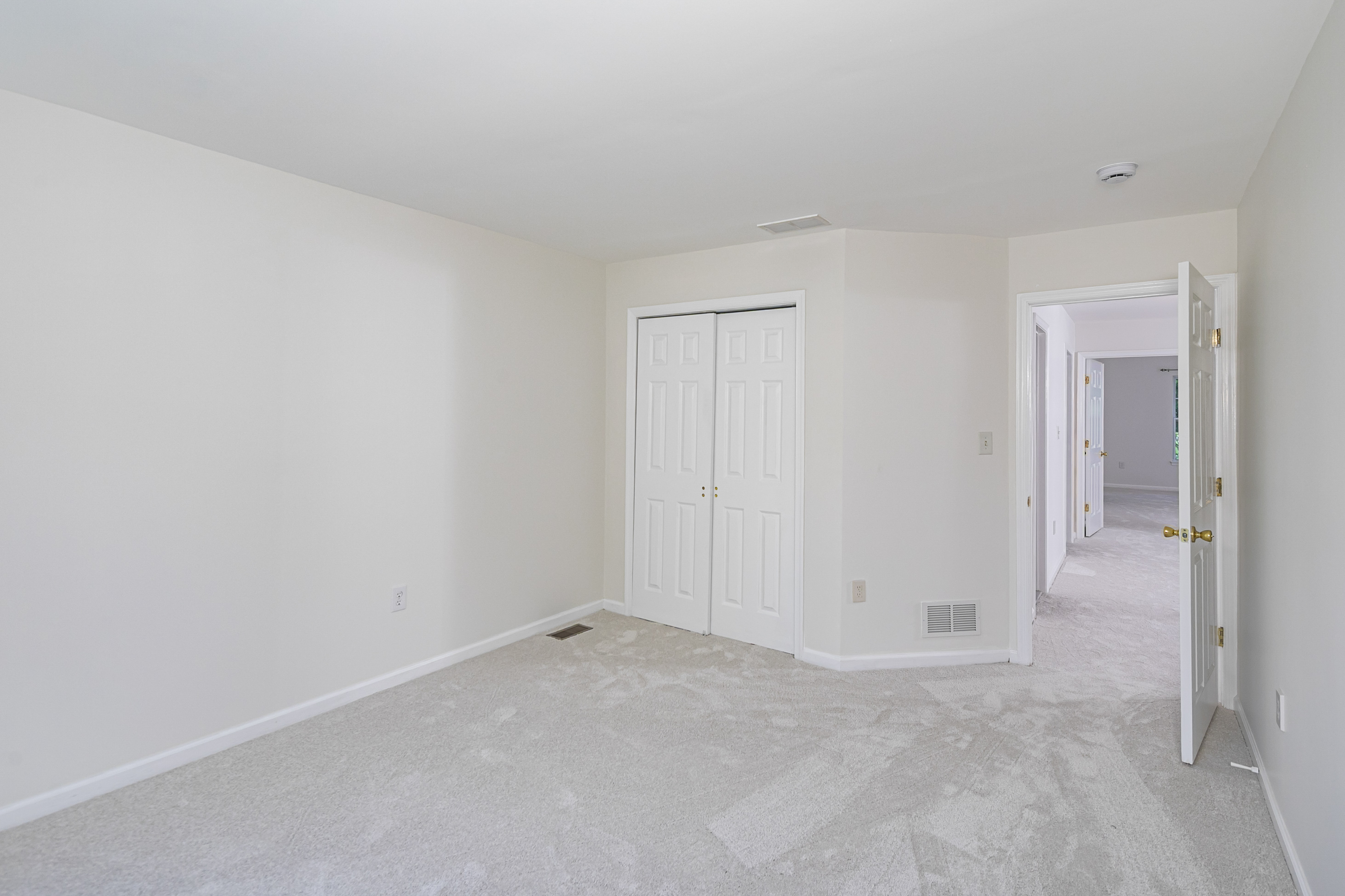  Contemporary Townhouse, Prime Location - 物件實景