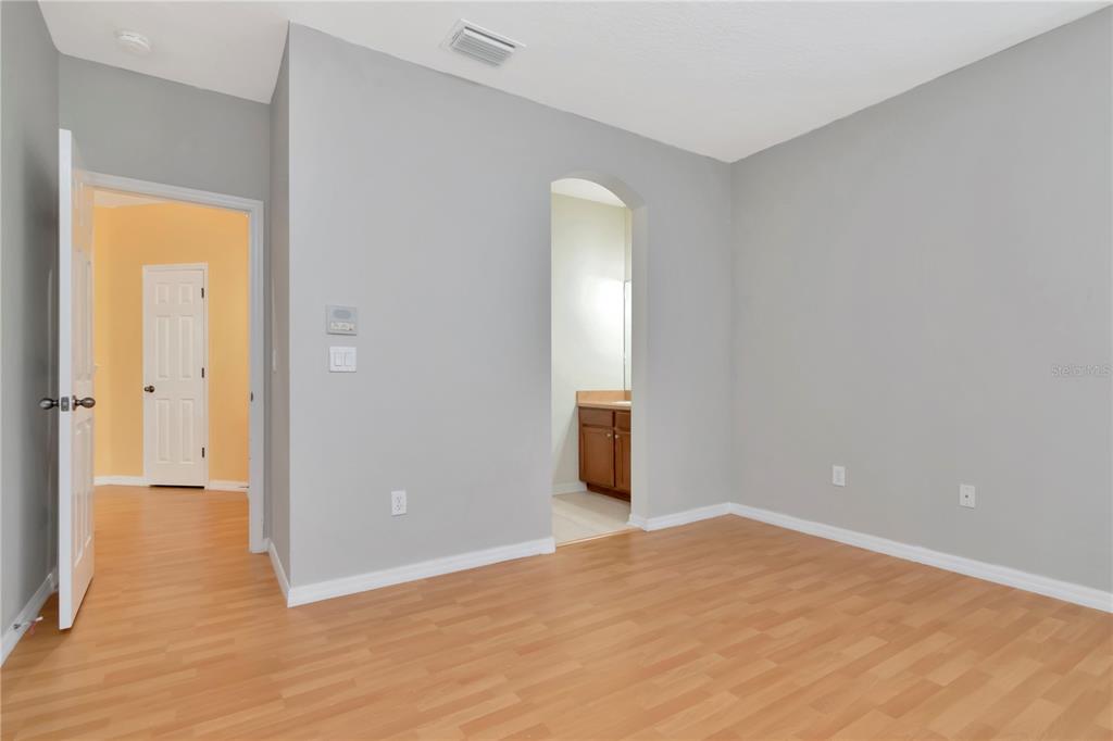 Tampa, Florida, 33647, United States, 4 Bedrooms Bedrooms, ,4 BathroomsBathrooms,Residential,For Sale,1989422