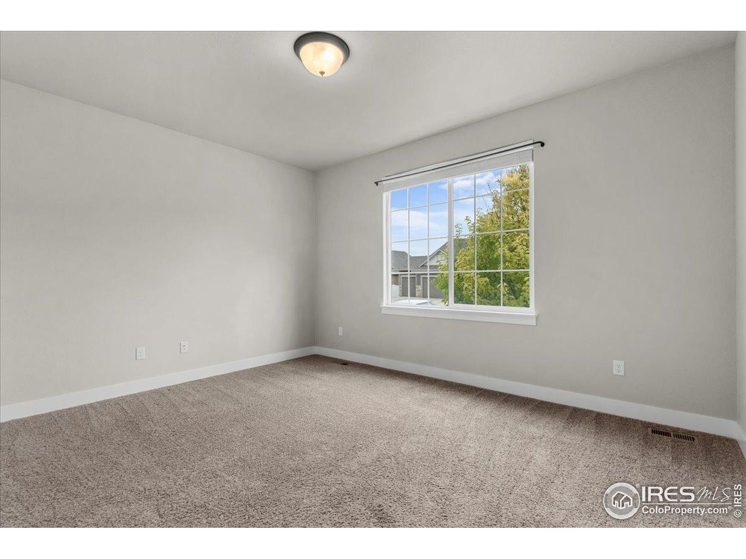 Severance, Colorado, 80550, United States, 5 Bedrooms Bedrooms, ,2 BathroomsBathrooms,Residential,For Sale,1910375