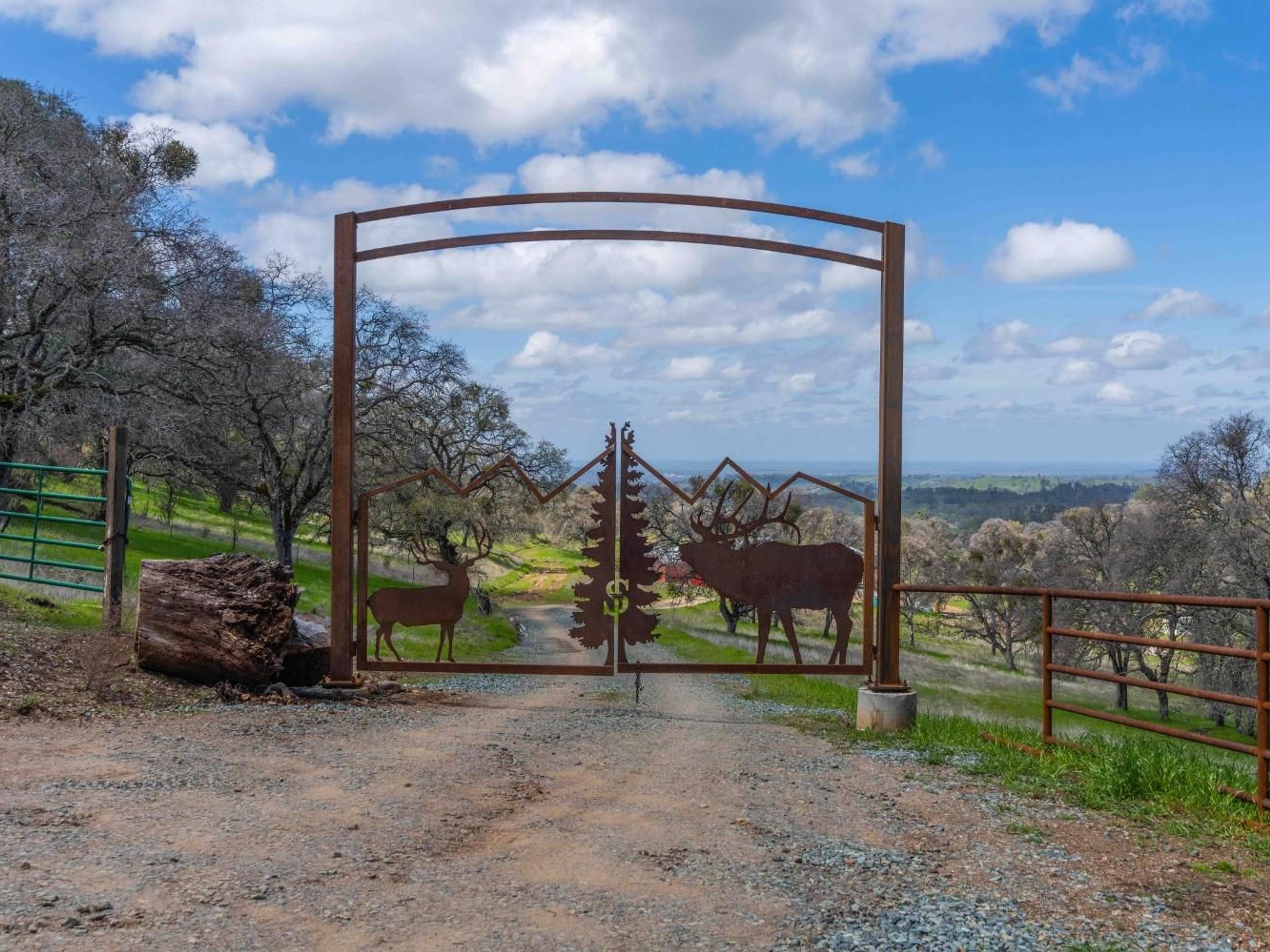  10865 Sunset Drive, Sutter Creek, CA 95685 - 物件實景