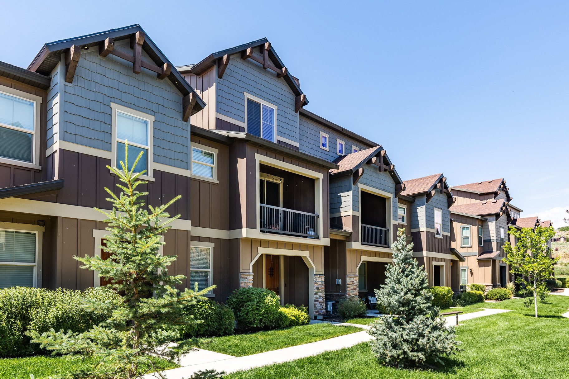  Mountain Modern Parks Edge Townhome in Courtyard - 物件實景