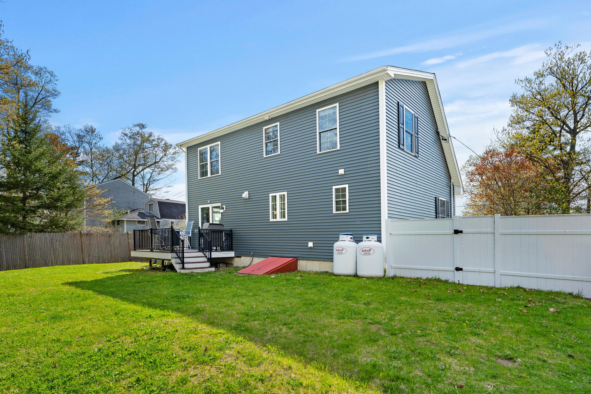  32 Dennison Ave, Salem, NH, 03079 - 物件實景