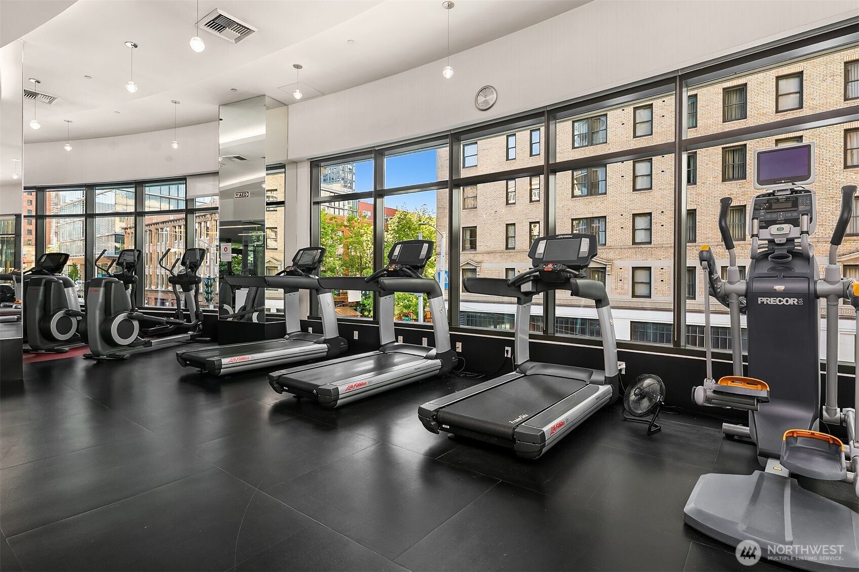 Seattle, Washington, 98101, United States, 1 Bedroom Bedrooms, ,2 BathroomsBathrooms,Residential,For Sale,1913500
