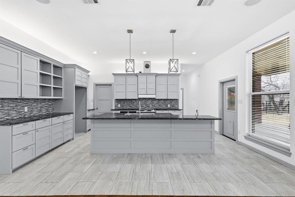 Cedar Hill, Texas, 75104, United States, 3 Bedrooms Bedrooms, ,3 BathroomsBathrooms,Residential,For Sale,2019562
