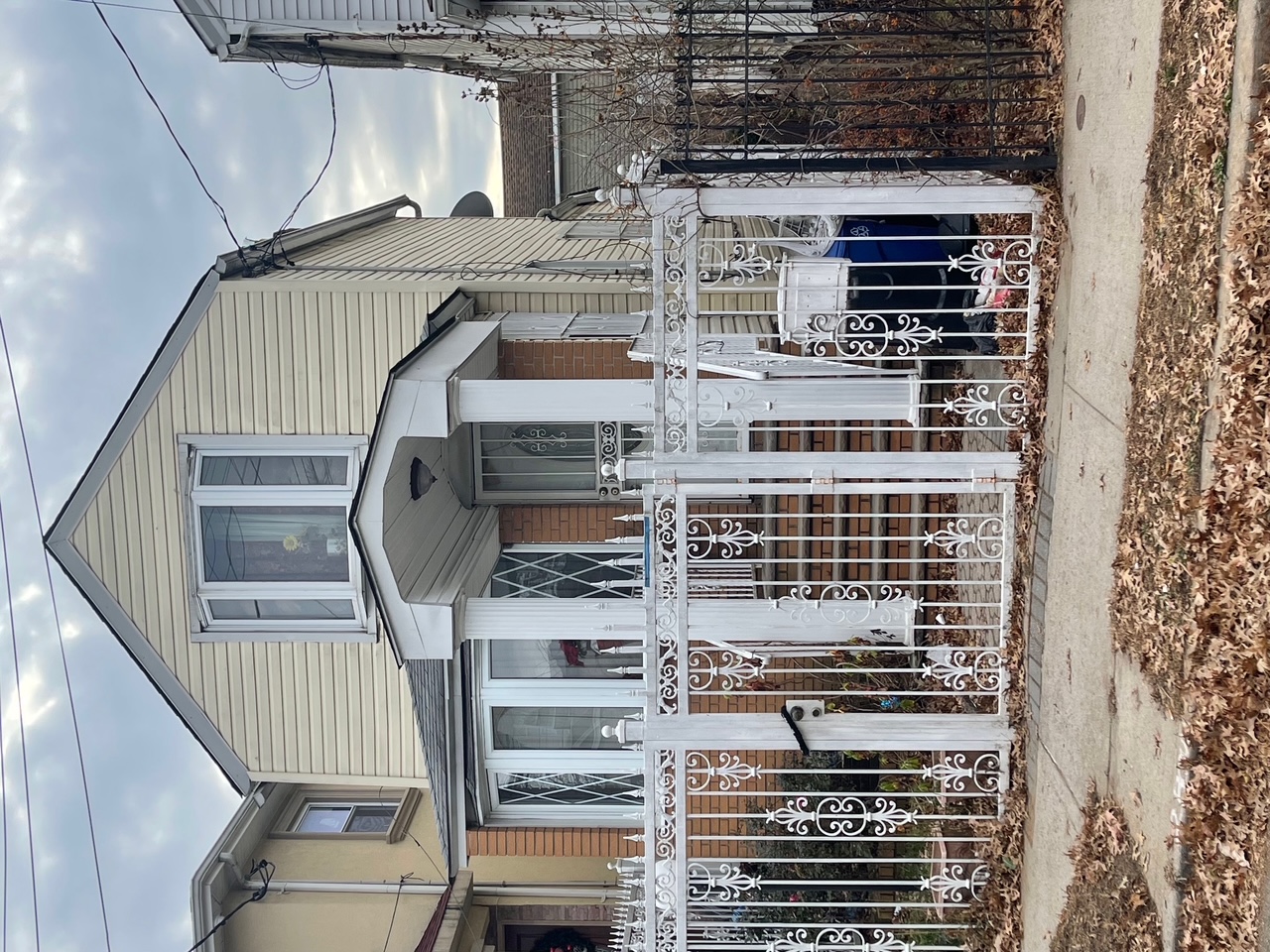 Jamaica, New York, 11436, United States, 3 Bedrooms Bedrooms, ,3 BathroomsBathrooms,Residential,For Sale,2002629