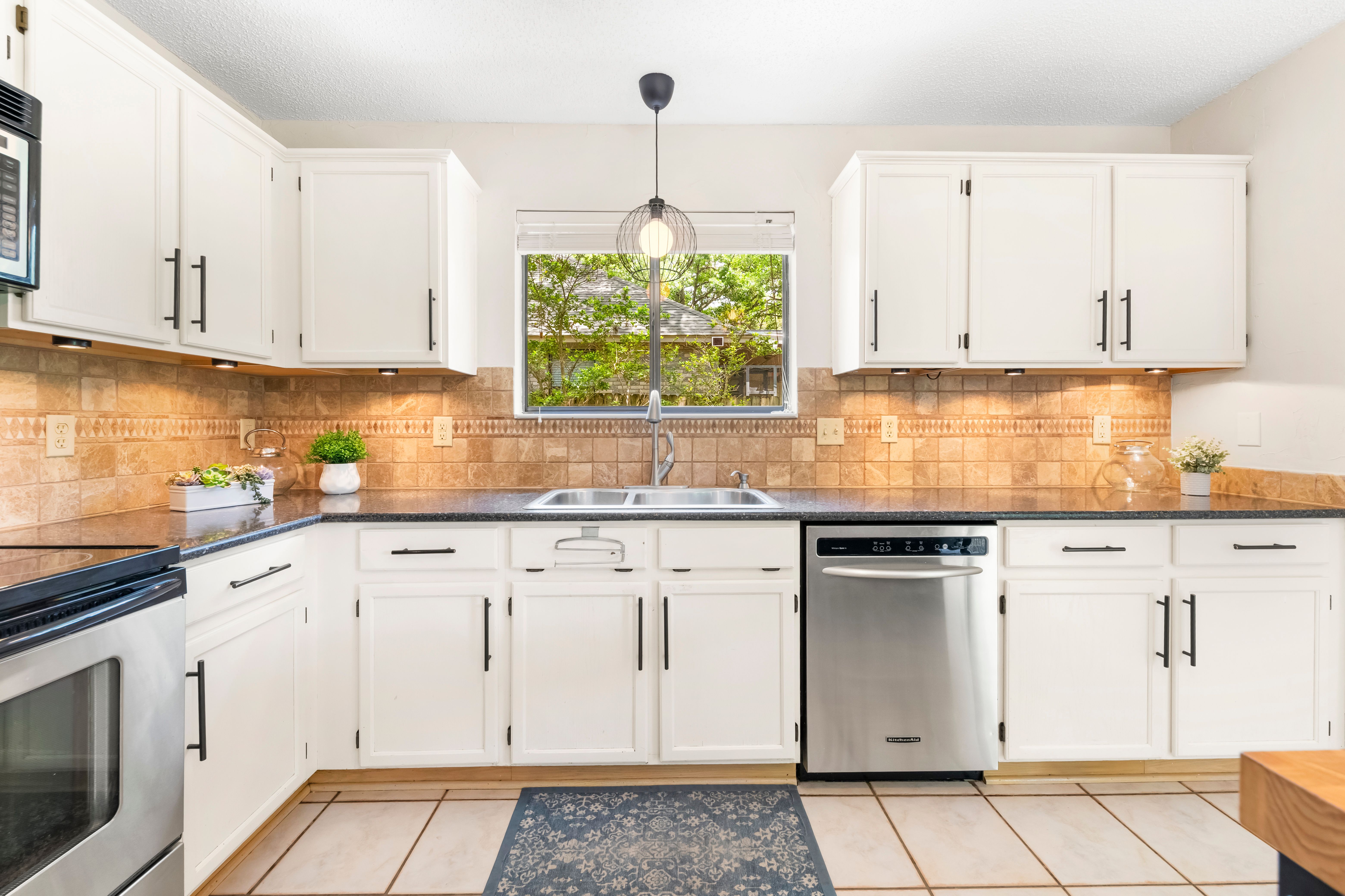  Luxury Living in Churchill Estates with Timeless Design - 物件實景