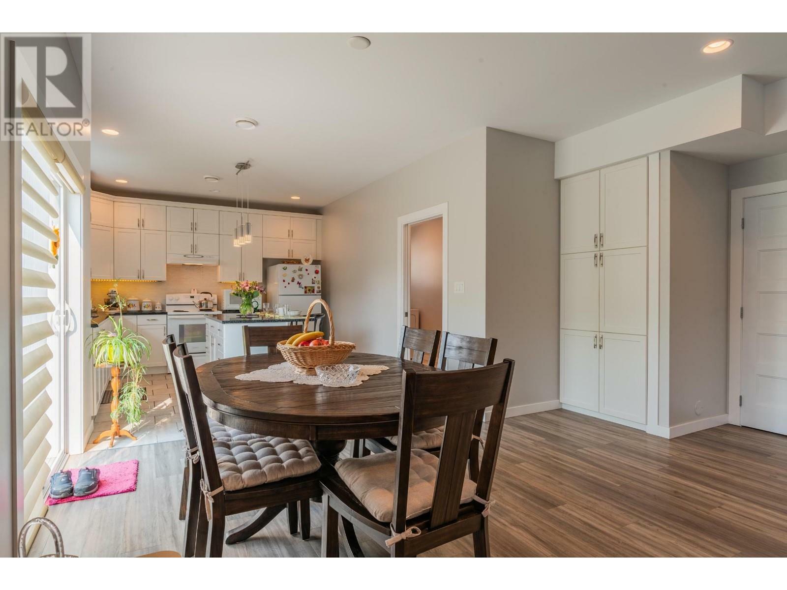 CASTLEGAR, British Columbia, V1N 4X8, CA, 4 Bedrooms Bedrooms, ,2 BathroomsBathrooms,Residential,For Sale,1839232