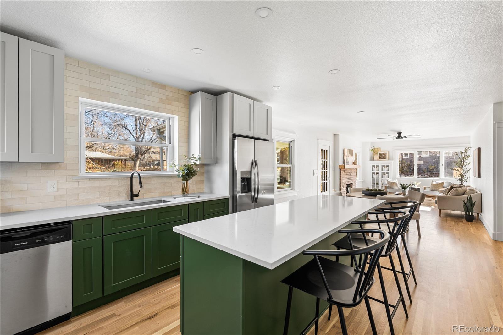 Englewood, Colorado, 80110, United States, 4 Bedrooms Bedrooms, ,2 BathroomsBathrooms,Residential,For Sale,1993019