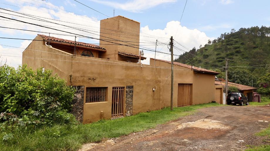 Pátzcuaro, Michoacán de Ocampo, 61608, Mexico, 4 Bedrooms Bedrooms, ,3 BathroomsBathrooms,Residential,For Sale,1917214