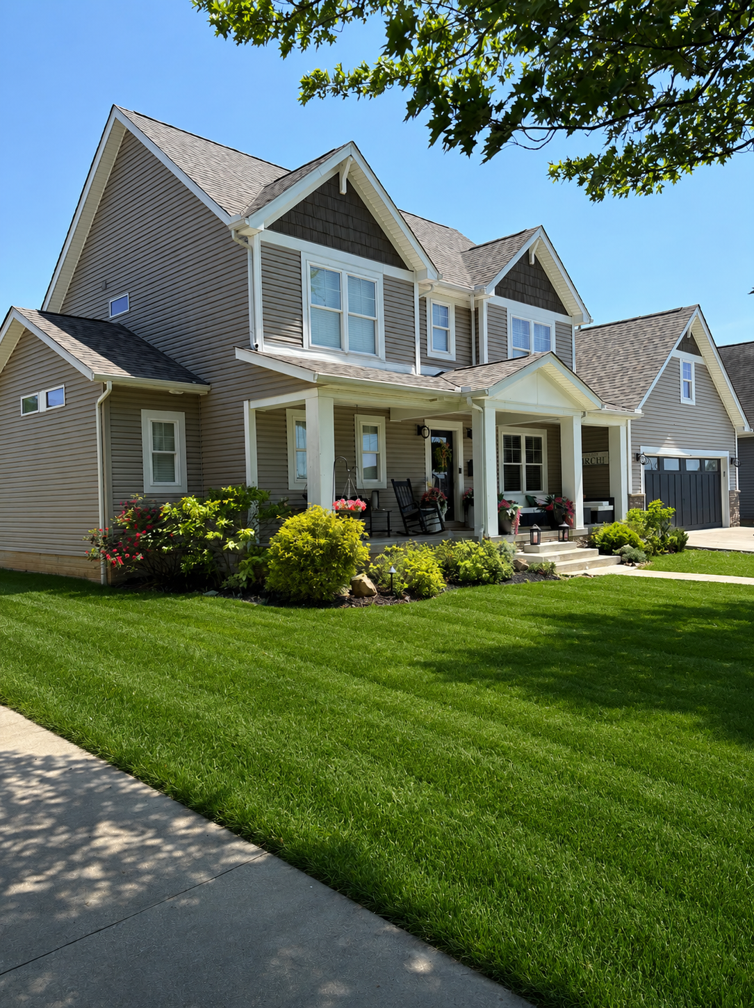 Ironton, Ohio, 45638, United States, 3 Bedrooms Bedrooms, ,4 BathroomsBathrooms,Residential,For Sale,2049357