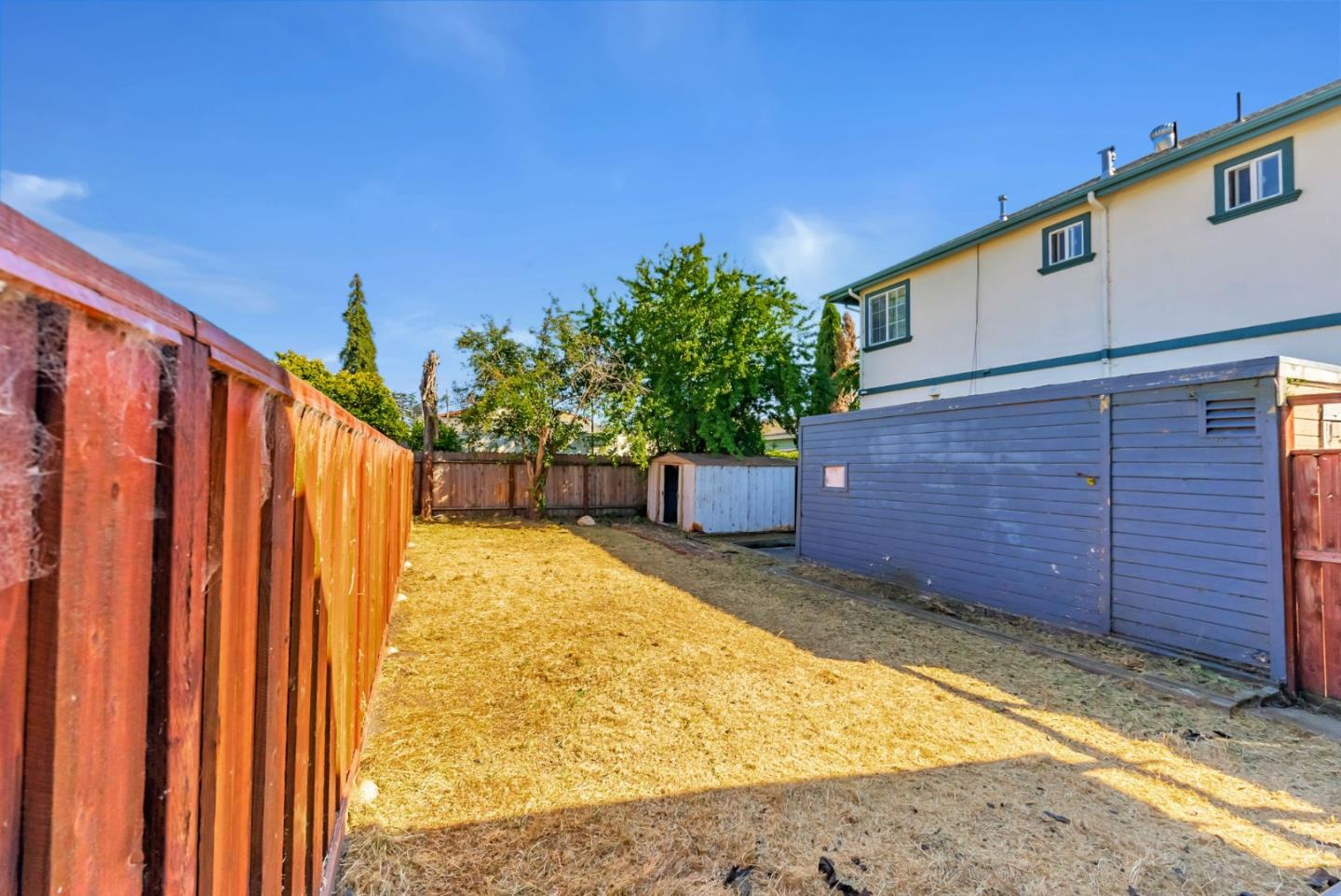 Oakland, California, 94601, United States, 2 Bedrooms Bedrooms, ,2 BathroomsBathrooms,Residential,For Sale,1901407